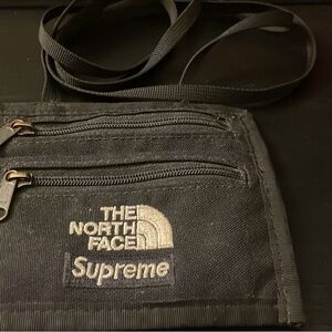 Supreme The North Face Expedition Travel Wallet